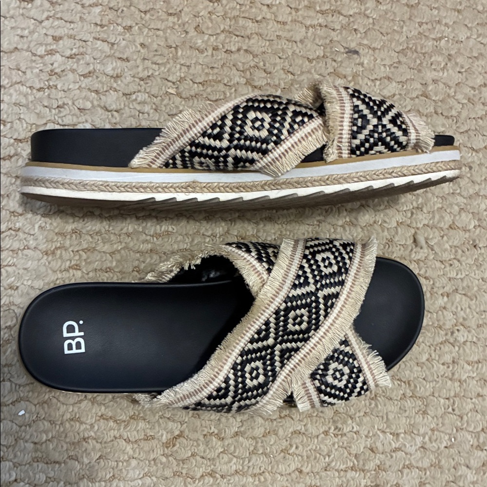 Booker BP Black and Cream Boho Woven Crisscross Slide Sandals 8